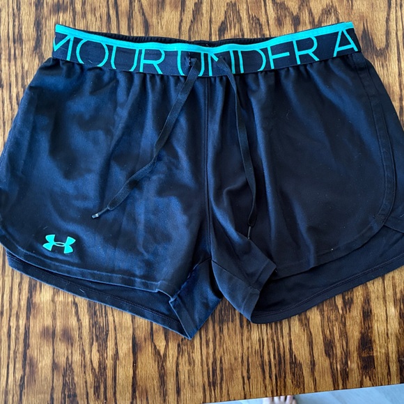 Lot of Women’s Under Armour Shorts - Picture 5 of 10